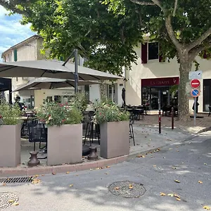 Apartamento F1 Au Centre Châteaurenard