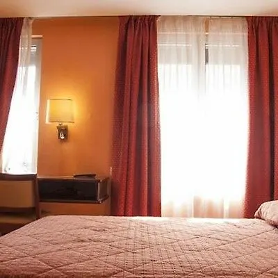***  Hotel Bac Saint-Germain Paris France